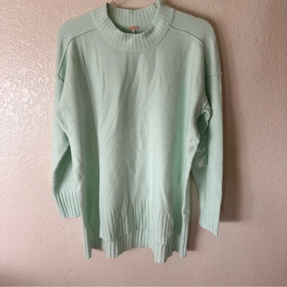 New free people Phoebe High-Low Tunic Sweater size XS